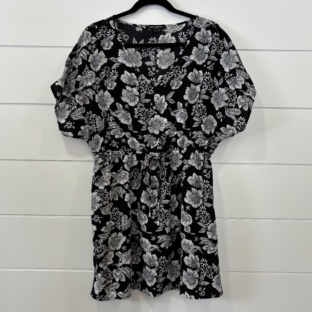 Mario Serrani Italy black and white floral pattern short sleeve dress size small